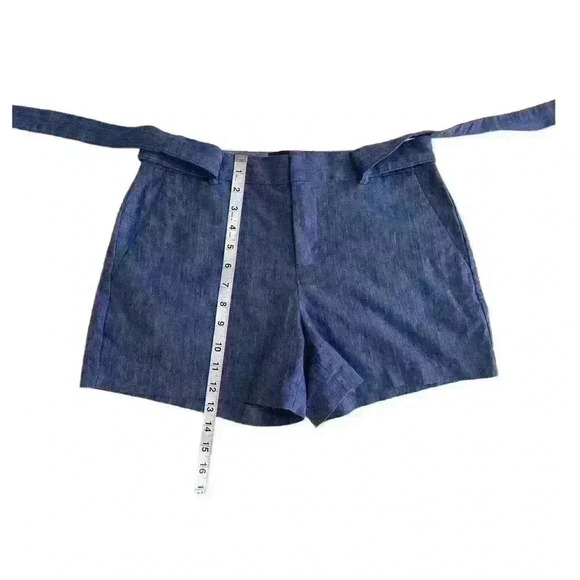 Banana Republic Women's Tie Waist Shorts Size 4 Pinstripe Blue - Picture 2 of 7